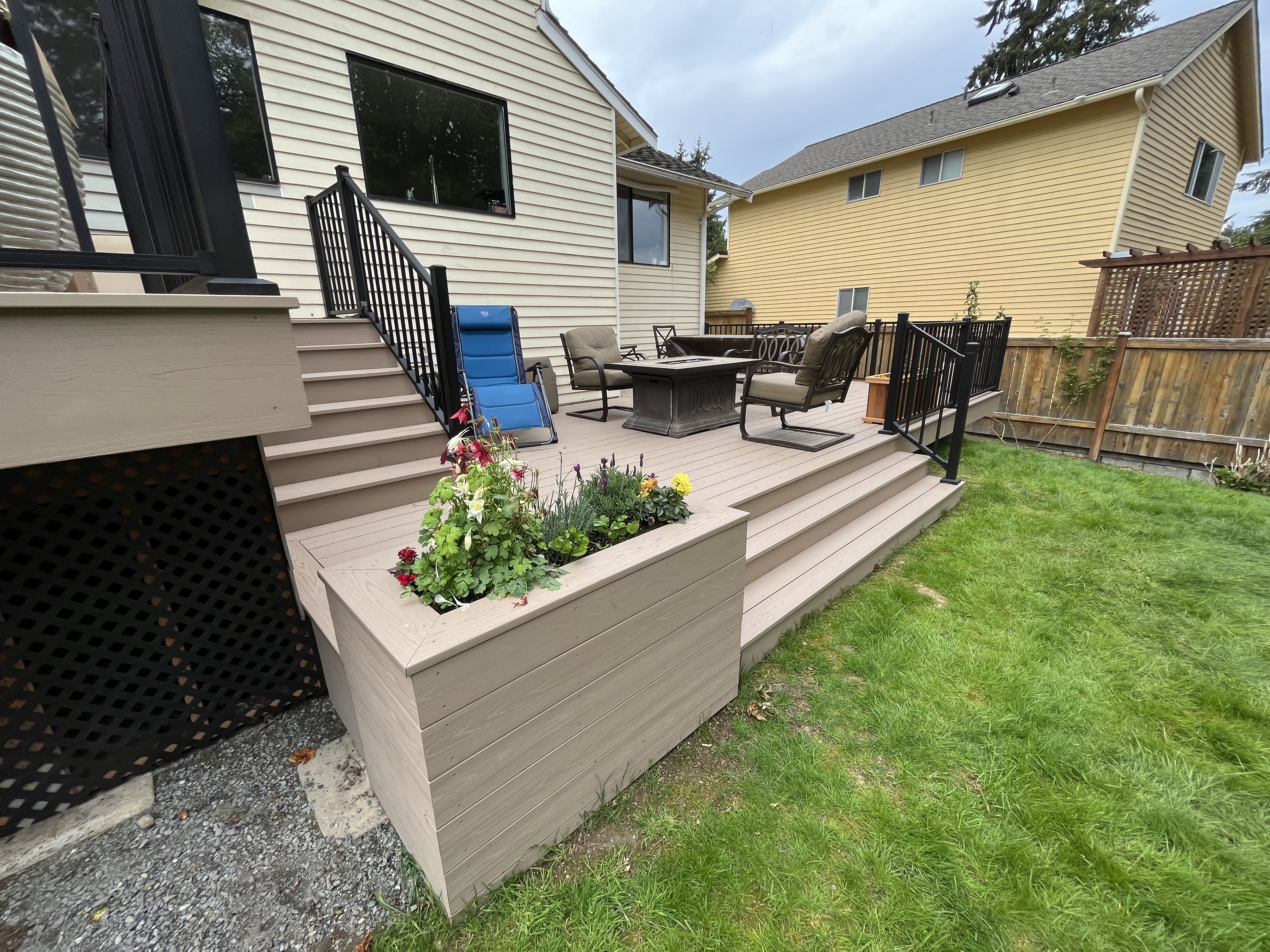 Outdoor feature 7